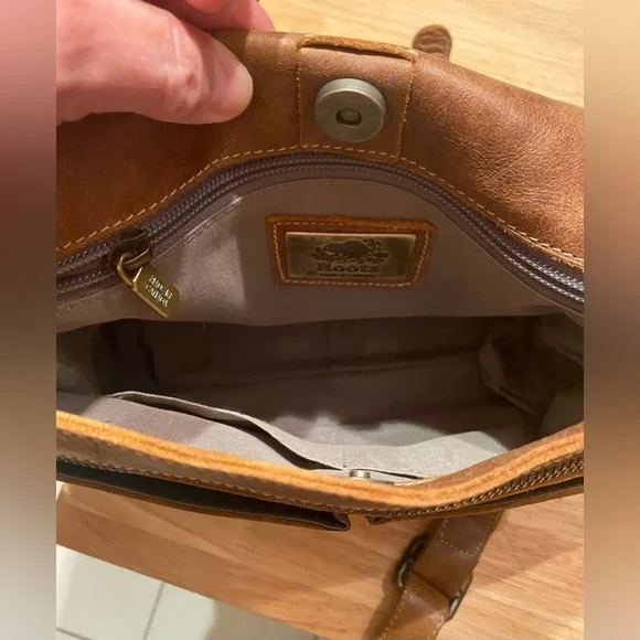 Roots Genuine Leather Satchel Crossbody Bag Brown | Vintage Style. - Picture 9 of 10